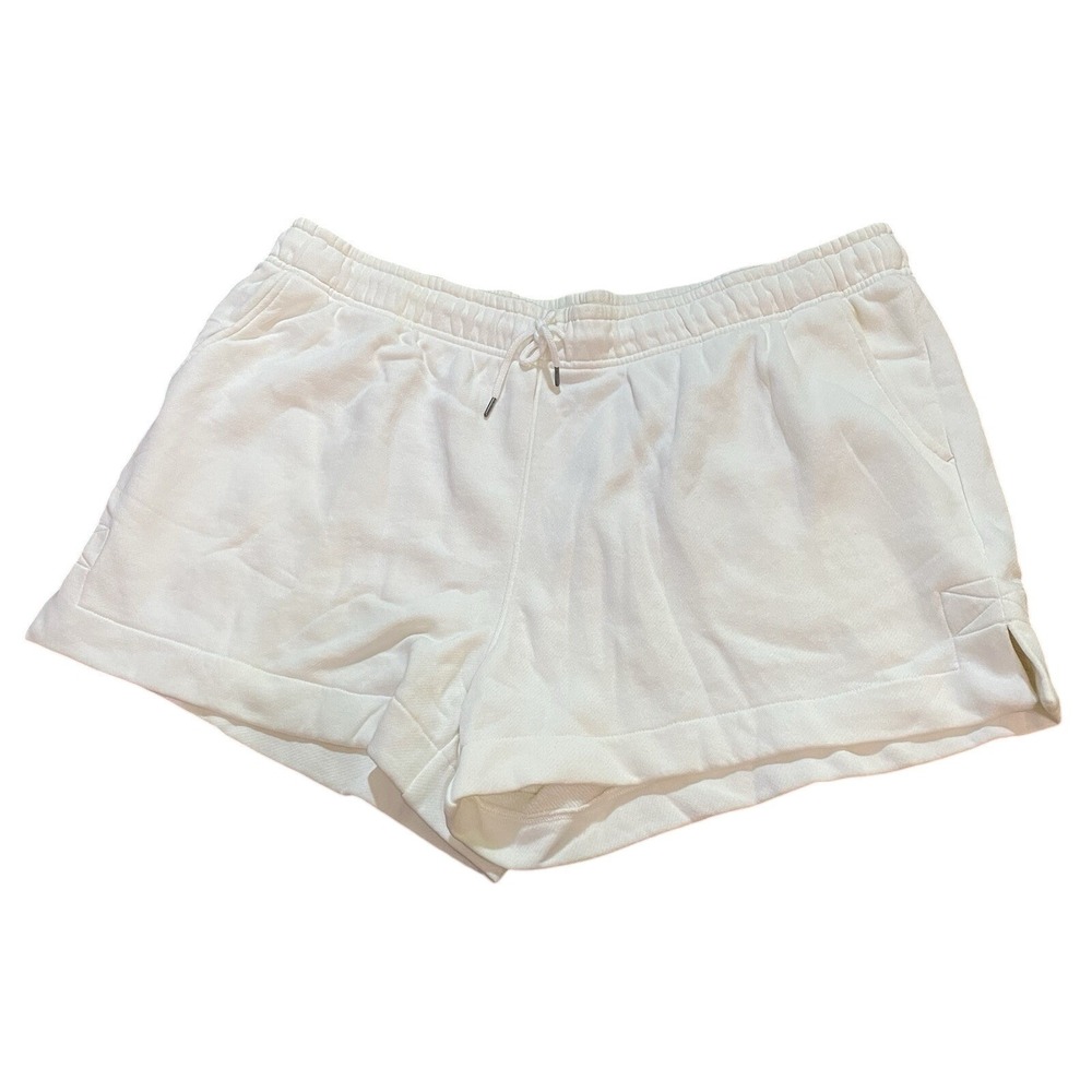 Universal Thread NWT Lounge Thick Warm Up Active White Shorts 2X Women's - Picture 1 of 7